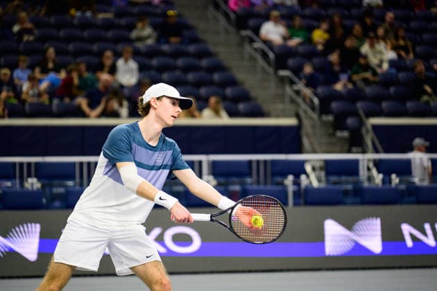 February 7, 2026, Frisco, Texas, USA: Southern Methodist University men s tennis player ALEX FINKELSTEIN prepares to serve during the first match of the Dallas Open qualifying session. Tristan Boyer beat Alex Finkelstein 6:4 and 6:2. Frisco USA - ZUMAm348 20260207_znp_m348_015 Copyright: xLuisxRevillaxMatax