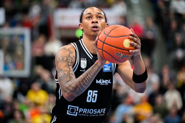 Ludwigsburg, BBL 25 26 MHP Riesen Ludwigsburg vs Bamberg Baskets Austin Matthew Crowley Bamberg Ludwigsburg MHP Arena Baden Württemberg Germany