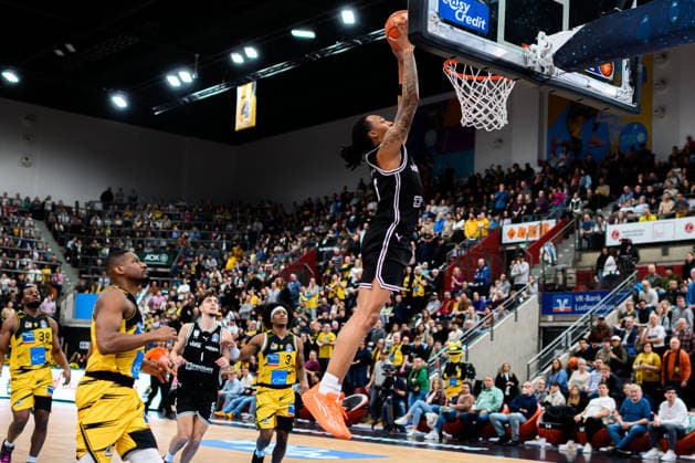 Ludwigsburg, BBL 25 26 MHP Riesen Ludwigsburg vs Bamberg Baskets Ludwigsburg MHP Arena Baden Württemberg Germany