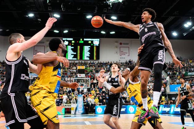 Ludwigsburg, BBL 25 26 MHP Riesen Ludwigsburg vs Bamberg Baskets Demarcus Marquette Demonia Bamberg Ludwigsburg MHP Arena Baden Württemberg Germany