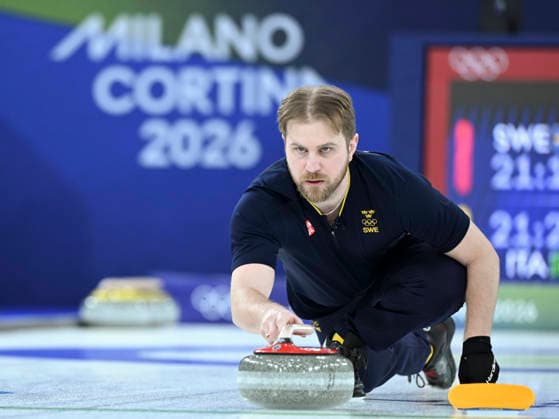 (260207) -- CORTINA D AMPEZZO, Feb. 7, 2026 -- Rasmus Wranaa of Sweden competes during the curling mixed doubles round robin session 8 match between Sweden and Italy of the 2026 Milan-Cortina Winter Olympics in Cortina D Ampezzo, Italy, Feb. 7, 2026. ) (MICO2026)ITALY-CORTINA D AMPEZZO-OLYMPIC Winter games, Winterspiele,Spiele, Summer games CURLING-MIXED DOUBLES-ROUND ROBIN LianxYi 