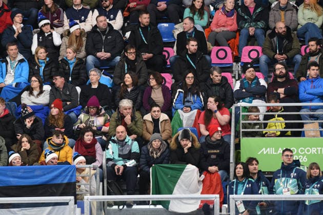 CORTINA, OLYMPICS, MIXED DOUBLES CURLING ITALY-SWEDEN, IN THE PHOTO the spectators, the public  Copyright: xFRANCESCAxVIECELIx xipa-agency.netx xFrancescaxViecelix IPA_71082466 IPA_Agency_IPA71082466