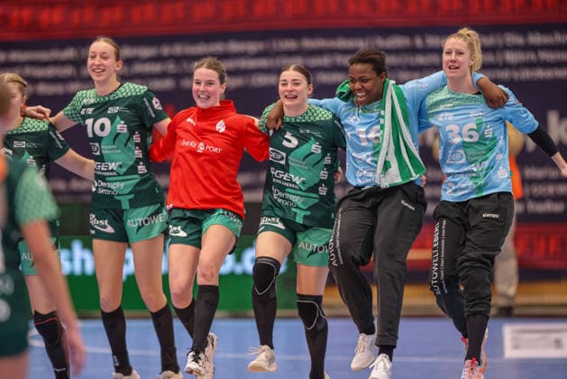 GER, Bensheim, HSG Bensheim Auerbach Flames vs TuS Metzingen, Alsco Handball Bundesliga Frauen, Handball, DHB, Season 2025 2026, Weststadthalle Bensheim, 16 match day in the picture HSG Bensheim Auerbach Flames win against TuS Metzingen Handball Women, cheers, joy and emotions after the victory DFB DFL REGULATIONS PROHIBIT ANY USE OF PHOTOGRAPHS AS IMAGE SEQUENCES AND OR QUASI VIDEO, 07 02 2026 Copyright: HMBxMedia HendrikxHamelau
