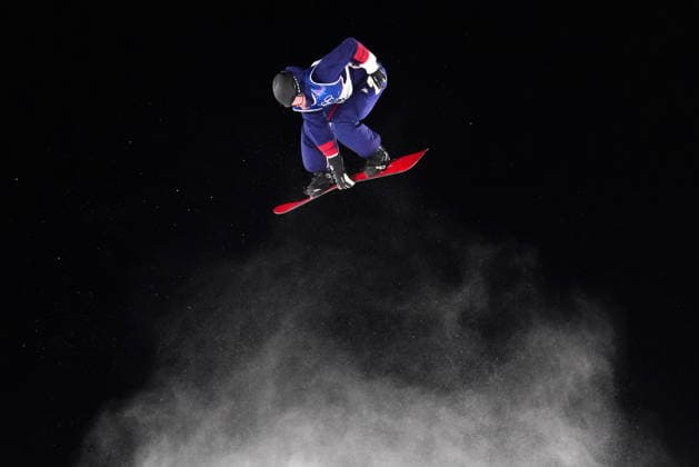 February 7, 2026, Livigno, Italy: The United States Oliver Martin hits a jump during the men s snowboard big air final during the Milano Cortina 2026 Winter Olympic Games, Olympische Spiele, Olympia, OS in Livigno, Italy, Saturday, Feb. 7, 2026. Canada News - February 7, 2026  - ZUMAc35_ 20260207_zaf_c35_068 Copyright: xSeanxKilpatrickx