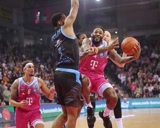 Jeff Garrett Telekom Baskets Bonn vs Science City Jena 19 Speiltag Saison 2025 26