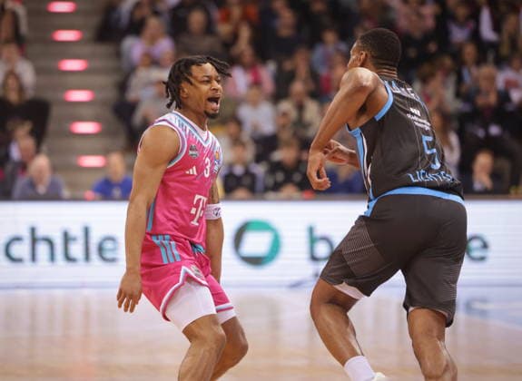 Zachery Cooks Telekom Baskets Bonn vs Science City Jena 19 Speiltag Saison 2025 26