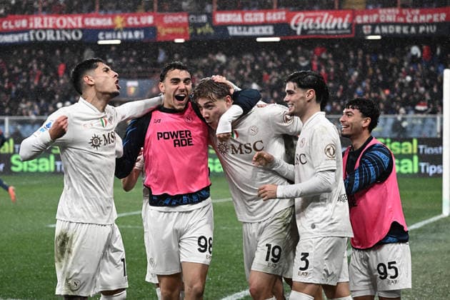 February 7, 2026, Genoa, ITALY: Napoli™s Rasmus Winther Hojlund celebrates with his teammates after score the gol, during the Italian Serie A soccer match, Genoa CFC vs Ssc Napoli at Luigi Ferraris stadium in Genoa, Italy, 07 february 2026..ANSA LUCA ZENNARO Serie A, Genoa CFc Vs Ssc Napoli  - ZUMAa110 20260207_zaf_a110_061 Copyright: xLucaxZennarox