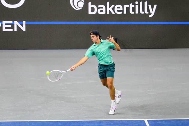 February 7, 2026, Frisco, Texas, USA: ZACHARY SVADJA during his match against Georgi Georgiev during the Dallas Open qualifying session. Zachary Svadja defeated Georgi Georgiev 6:3, and 6:2. Frisco USA - ZUMAm348 20260207_znp_m348_020 Copyright: xLuisxRevillaxMatax