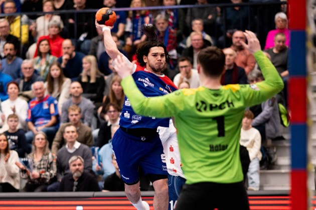 Tim Matthes HBW Balingen Weilstetten, 04 , against Frederik Hoeler 1 VFL Potsdam, 01 , HBW Balingen Weilstetten vs 1 VFL Potsdam, Handball, 2 Bundesliga, Matchday 18, Season 2025 2026, 07 02 2026 Eibner Pressefoto Andreas Ulmer HBW Balingen Weilstetten vs 1 VFL Potsdam, Handball, 2 Bundesliga, Matchday 18, Season 2025 2026, 07 02 2026 Balingen Copyright: xEibner-Pressefoto AndreasxUlmerx EP_AUR