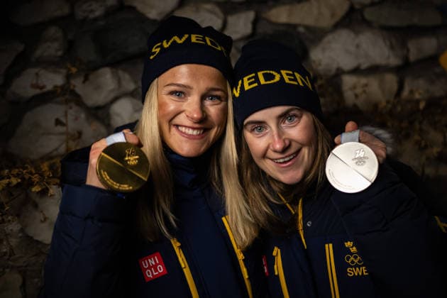 260207 Frida Karlsson and Ebba Andersson of Sweden pose for a picture with their Olympic medals at a press meet after the women™s 20 km skiathlon cross-country skiing during day 1 of the 2026 Winter Olympics on February 7, 2026 in Val di Fiemme. Photo: Maxim ThorÃ BILDBYRAN kod MT MT0963 skidor cross-country skiing langrenn Olympic Games, Olympische Spiele, Olympia, OS olympics winter olympics os ol olympiska spel vinter-os olympiske leker milano cortina 2026 milan cortina 2026 milano cortina 2026 olympic games milano cortina 2026 winter olympic games milano cortina-os milano cortina-ol vinter-ol 1 bbeng sverige pressträff porträtt portrait *** 260207 Frida Karlsson and Ebba Andersson of Sweden pose for a picture with their Olympic medals at a press meet after the women™s 20 km skiathlon cross country skiing during day 1 of the 2026 Winter Olympics on February 7, 2026 in Val di Fiemme Photo Maxim ThorÃ BILDBYRAN kod MT MT0963 skidor cross country skiing langrenn olympic games olympics winter olympics os ol olympiska spel vinter os olympiske leker milano cortina 2026 milan cortina 2026 milano cortina 2026 olympic games milano cortina 2026 winter olympic games milano cortina os milano cortina ol vinter ol 1 bbeng sverige pressträff porträtt portrait  Copyright: MAXIMxTHORE BB260207MT185