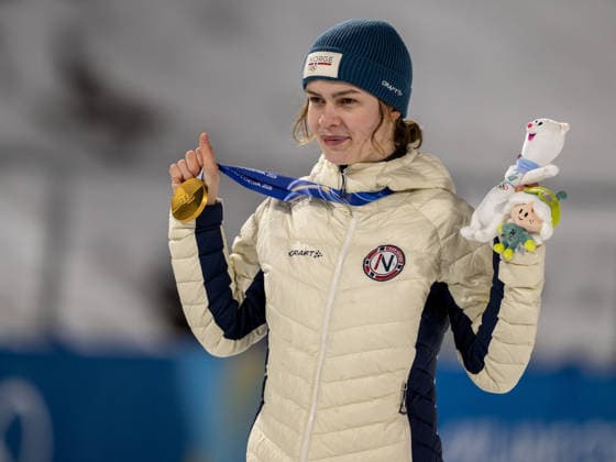 OLYMPICS - Winter Olympic Games, Olympische Spiele, Olympia, OS Milano Cortina 2026 VAL DI FIEMME,ITALY,07.FEB.26 - OLYMPICS, Ski jumping, Skispringen, Ski, nordisch - Winter Olympic Games Milano Cortina 2026, individual, normal hill, women. Image shows Anna Odine Stroem (NOR) with her gold medal.  GEPAxpictures xOliverxLerch