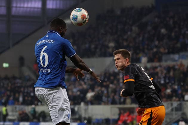 FBL Germany 2 Bundesliga SV Darmstadt 98 1 FC Kaiserslautern Patric Pfeiffer SV Darmstadt 98 , Fabian Kunze 1 FC Kaiserslautern battles for the Ball during the 2 Bundesliga 2025 26 match between SV Darmstadt 98 and 1 FC Kaiserslautern at Merckstadion am Böllenfalltor on 7 February 2026 in Darmstadt, Germany DFL DFB REGULATIONS PROHIBIT ANY USE OF PHOTOGRAPHS as IMAGE SEQUENCES and or QUASI VIDEO Copyright: JoaquimxFerreira