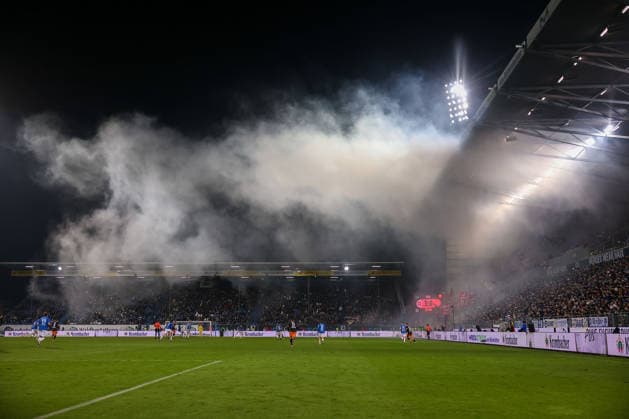FBL Germany 2 Bundesliga SV Darmstadt 98 1 FC Kaiserslautern Fans from 1 FC Kaiserslautern choreography by the fans, Fans, mood, scarves, jerseys, emotions, pyro, pyrotechnics during the 2 Bundesliga 2025 26 match between SV Darmstadt 98 and 1 FC Kaiserslautern at Merckstadion am Böllenfalltor on 7 February 2026 in Darmstadt, Germany DFL DFB REGULATIONS PROHIBIT ANY USE OF PHOTOGRAPHS as IMAGE SEQUENCES and or QUASI VIDEO Copyright: JoaquimxFerreira