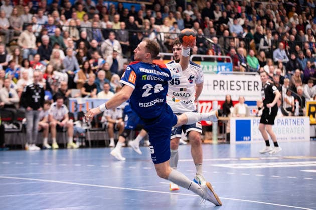 Elias Fuegel HBW Balingen Weilstetten, 24 , Tobias Heinzelmann HBW Balingen Weilstetten, 28 , HBW Balingen Weilstetten vs 1 VFL Potsdam, Handball, 2 Bundesliga, Matchday 18, Season 2025 2026, 07 02 2026 Eibner Pressefoto Andreas Ulmer HBW Balingen Weilstetten vs 1 VFL Potsdam, Handball, 2 Bundesliga, Matchday 18, Season 2025 2026, 07 02 2026 Balingen Copyright: xEibner-Pressefoto AndreasxUlmerx EP_AUR