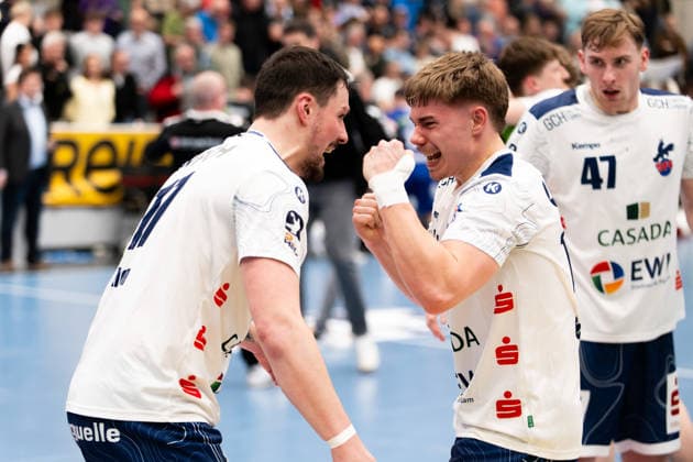 Jannek Klein 1 VFL Potsdam, 17 , left and Max Guenther, 1 VFL Potsdam, 14 , celebrate the victory, HBW Balingen Weilstetten vs 1 VFL Potsdam, Handball, 2 Bundesliga, Matchday 18, Season 2025 2026, 07 02 2026 Eibner Pressefoto Andreas Ulmer HBW Balingen Weilstetten vs 1 VFL Potsdam, Handball, 2 Bundesliga, Matchday 18, Season 2025 2026, 07 02 2026 Balingen Copyright: xEibner-Pressefoto AndreasxUlmerx EP_AUR