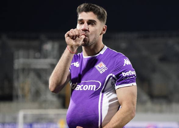Fiorentina™s Manor Solomon celebrates after scoring the goal of 1-1 during the Serie A soccer match between Fiorentina and Torino at the Artemio Franchi stadium in Florence, center of Italy - Saturday , February 07, 2026. - Soccer  Copyright: xMarcoxBucco LaxPressex