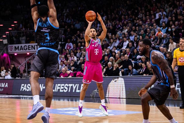 easyCredit Basketball Bundesliga, Telekom Baskets Bonn vs Science City Jena, 07 02 2026 Joel Aminu Telekom Baskets Bonn 21 per three easyCredit Basketball Bundesliga, Telekom Baskets Bonn vs Science City Jena, 07 02 2026, Telekom Dome Bonn Copyright: xBEAUTIFULxSPORTS Derixx