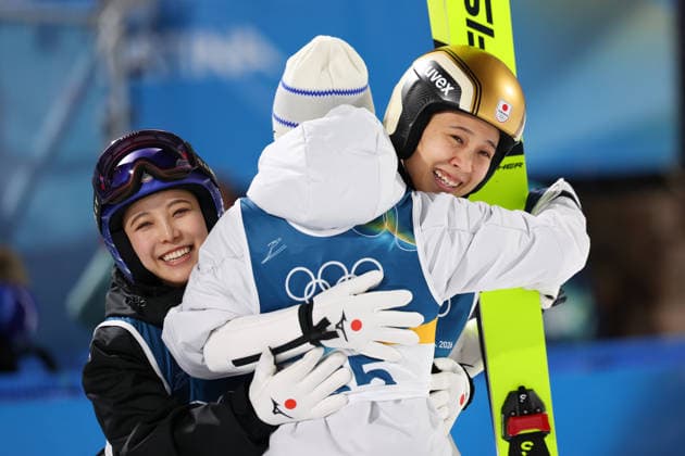 (L-R) Sara Takanashi, Nozomi Maruyama (JPN), FEBRUARY 7, 2026 - Ski jumping, Skispringen, Ski, nordisch : Women s Individual Normal Hill Final Round during the Milano Cortina 2026 Olympic Winter games, Winterspiele,Spiele, Summer games at Predazzo Ski Jumping Stadium in Predazzo, Italy. Noxthirdxpartyxsales  aflo_318855433