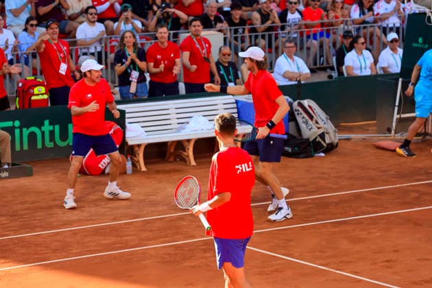Tenis, Chile vs Serbia. Copa Davis 2026. El capitan de Chile Nicolas Massu es fotografiado, durante el partido de sinles de la Copa Davis valido por el Grupo Mundial, disputado en el Court Central Anita Lizana,Paque Estadio Nacuonal de Santiago, Chile. 07 02 2026 Pepe Alvujar Photosport Tenis, Chile vs Serbia. Copa Davis 2026. Chilean captain Nicolas Massu is pictured during the Davis Cup singles match valid for the World Group, played at the Anita Lizana Central Court, National Stadium Park in Santiago, Chile. 07 02 2026 Pepe Alvujar Photosport Chile vs Serbia dia 2, Copa Davis 2026
