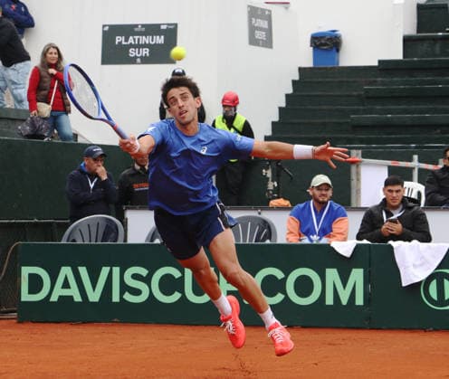 DAVIS CUP ECUADOR VS AUSTRALIA 2 Quito, Saturday, February 7, 2026 Davis Cup, first qualifying round between Ecuador vs Australia, at the Quito Tenis Golf Club AndrÃ s Andrade ECU VS James Duckworth AUS Photos API Rolando Enriquez Quito Pichincha Ecuador Copyright: xROLANDOxENRIQUEZx