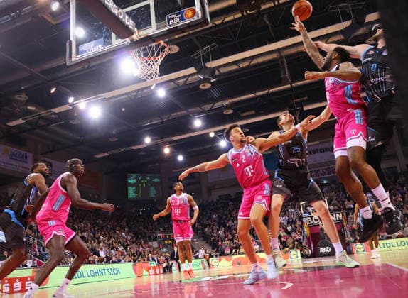 Jeff Garrett Telekom Baskets Bonn after victory against Science City Jena 19 Speiltag Saison 2025 26