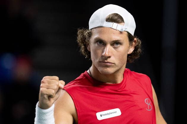 February 7, 2026, Vancouver, Bc, CANADA: Canada s Liam Draxl celebrates winning a point against Brazil s Gustavo Heide during the first set of a Davis Cup Qualifiers tennis singles match in Vancouver, on Saturday, Feb. 7, 2026. Canada News - February 7, 2026  - ZUMAc35_ 20260207_zaf_c35_278 Copyright: xEthanxCairnsx
