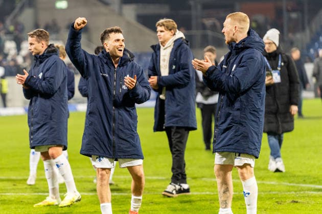SV Darmstadt 98 team celebrates with the fans, f l Sergio Lopez SV Darmstadt 98, 02 , Kai Klefisch SV Darmstadt 98, 17 , GER, SV Darmstadt 98 vs 1 FC Kaiserslautern, Football, 2 Bundesliga, Matchday 21, Season 2025 2026, 07 02 2026, DFL REGULATES PROHIBIT ANY USE OF PHOTOGRAPHS AS IMAGE SEQUENCES AND OR QUASI VIDEO, GER, SV Darmstadt 98 vs 1 FC Kaiserslautern, Football, Bundesliga 2, Matchday 21, Season 2025 2026, 07 02 2026 Darmstadt Copyright: xEibner-Pressefoto Jan-NiclasxGrox EP_JGG