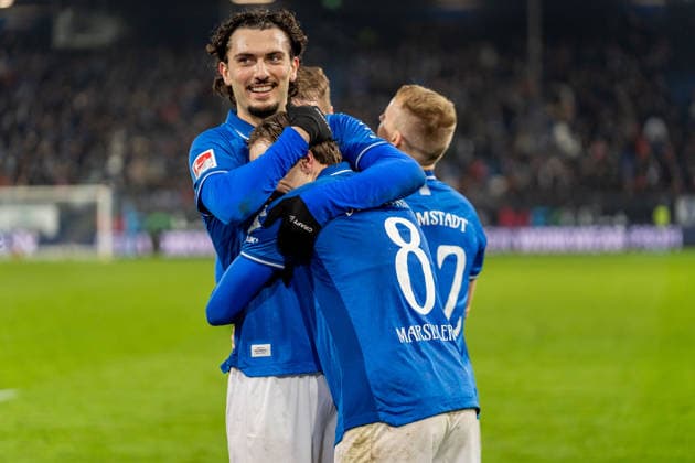 Luca Marseiler SV Darmstadt 98, 08 , f l Fraser Hornby SV Darmstadt 98, 09 , Luca Marseiler SV Darmstadt 98, 08 , Fabian Holland SV Darmstadt 98, 32 , GER, SV Darmstadt 98 vs 1 FC Kaiserslautern, Soccer, 2 Bundesliga, 21 Matchday, Season 2025 2026, 07 02 2026, DFL REGULATES PROHIBIT ANY USE OF PHOTOGRAPHS AS IMAGE SEQUENCES AND OR QUASI VIDEO, GER, SV Darmstadt 98 vs 1 FC Kaiserslautern, Football, 2 Bundesliga, 21 Matchday, Season 2025 2026, 07 02 2026 Darmstadt Copyright: xEibner-Pressefoto Jan-NiclasxGrox EP_JGG
