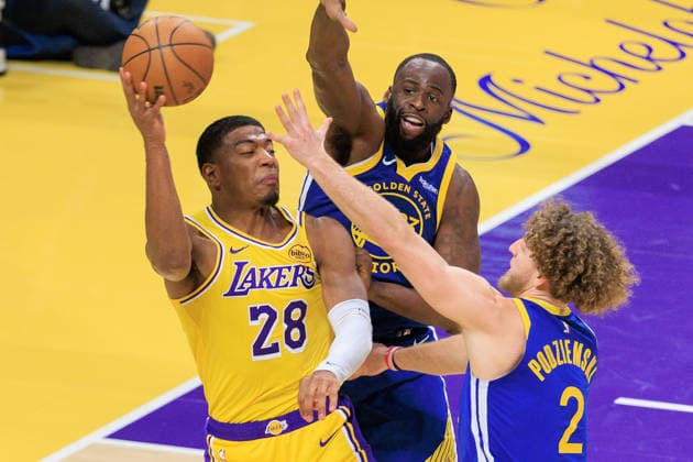February 7, 2026, Los Angeles, California, USA: Rui Hachimura 28 of the Los Angeles Lakers tries to pass away from Draymond Green 23 and Brandin Podziemski 2 of the Golden State Warriors during a regular season NBA, Basketball Herren, USA game on Saturday February 7, 2026 at Crypto.com Arena in Los Angeles, California. Lakers defeat Warriors, 105-99. JAVIER ROJAS PI Los Angeles USA - ZUMAp124 20260207_zaa_p124_032 Copyright: xJavierxRojasx