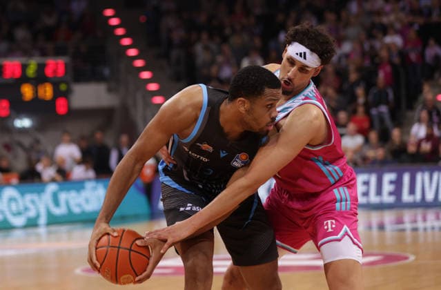 William McNair Jr Jena, L and Michael Kessens Bonn , Telekom Baskets Bonn vs Science City Jena, easyCredit BBL, Matchday 19, Telekom Dome Bonn, 7 February 2026