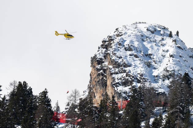 260208 A helicopter arriving due to the injury of Lindsey Vonn of USA in women s alpine skiing downhill during day 2 of the 2026 Winter Olympics on February 8, 2026 in Cortina. Photo: Jon Olav Nesvold BILDBYRAN COP 217 JM0784 bbeng alpint alpine skiing Olympic Games, Olympische Spiele, Olympia, OS olympics winter olympics os ol olympiska spel vinter-os olympiske leker milano cortina 2026 milan cortina 2026 milano cortina 2026 olympic games milano cortina 2026 winter olympic games milano cortina-os milano cortina-ol vinter-ol störtlopp downhill dam skada *** 260208 A helicopter arriving due to the injury of Lindsey Vonn of USA in women s alpine skiing downhill during day 2 of the 2026 Winter Olympics on February 8, 2026 in Cortina Photo Jon Olav Nesvold BILDBYRAN COP 217 JM0784 bbeng alpine alpine skiing olympic games olympics winter olympics os ol olympiska spel vinter os olympiske leker milano cortina 2026 milan cortina 2026 milano cortina 2026 olympic games milano cortina 2026 winter olympic games milano cortina os milano cortina ol vinter ol störtlopp downhill dam skada  Copyright: JONxOLAVxNESVOLD BB260208JE007