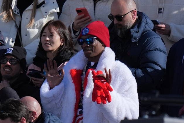 Milano Cortina 2026, Alpine skiing, women, downhill, Snoop Dogg among the spectators
