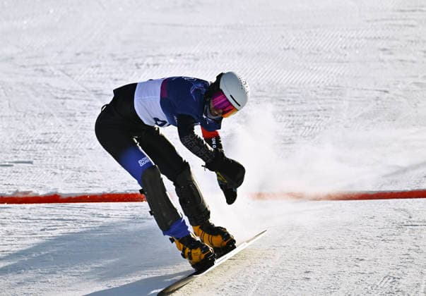 (260208) -- LIVIGNO, Feb. 8, 2026 -- Krystof Minarik of the Czech Republic competes during the Snowboard Men s Parallel Giant Slalom Qualification at the Milan-Cortina 2026 Olympic Winter games, Winterspiele,Spiele, Summer games in Livigno, Italy, Feb. 8, 2026. ) (MICO2026)ITALY-LIVIGNO-OLYMPIC WINTER GAMES-SNOWBOARD-MEN S PARALLEL GIANT SLALOM-QUALIFICATION ZhangxHongxiang 