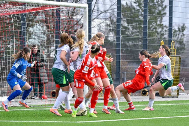 Elira Terakaj FCB, 7 2 v re scores the goal to 1 1, Torschuetze zum 1 1, scores the goal, Tor, Goal, Torerfolg, Action, Aktion, 08 02 2026, München Deutschland , Fußball,2 Frauen Bundesliga, FC Bayern München II VfL Wolfsburg II, DFB DFL REGULATIONS PROHIBIT ANY USE OF PHOTOGRAPHS AS IMAGE SEQUENCES AND OR QUASI VIDEO xslx