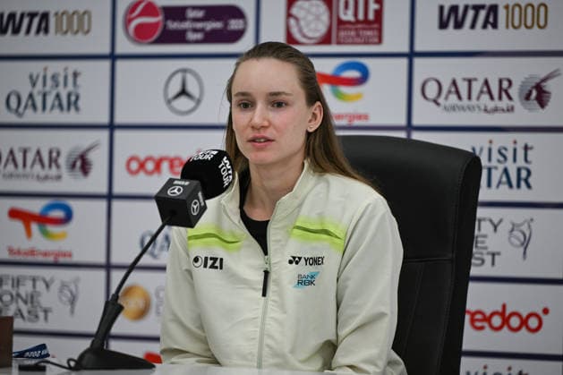 Qatar TotalEnergies Open 2026 - Day One DOHA, QATAR FEBRUARY 8: Elena Rybakina of Kazakhstan speaks during a press conference, PK, Pressekonferenz on Media Day at the Qatar TotalEnergies Open, part of the Hologic WTA, Tennis Damen Tour, at the Khalifa International Tennis and Squash Complex, in Doha, Qatar, February 8, 2026. Doha Qatar Copyright: xArturxWidakx originalFilename:widak-qatartot260208_np06h.jpg