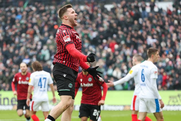 2 Bundesliga Hannover 96 Holstein Kiel on 08 02 2026 at the Heinz von Heiden Arena in Hannover Cheering, goal celebration, goal scorer Benjamin Källman Kaellman Hannover cheers after his goal for 1 to 0 MH
