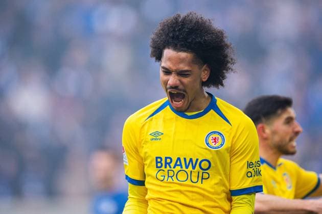 08 02 2026 Soccer, 2025 2026, 2 Bundesliga, Matchday 21, DSC Arminia Bielefeld Eintracht Braunschweig Sidi Sane Braunschweig cheers after his goal for 1 1 DFL REGULATIONS PROHIBIT ANY USE OF PHOTOGRAPHS AS IMAGE SEQUENCES AND OR QUASI VIDEO