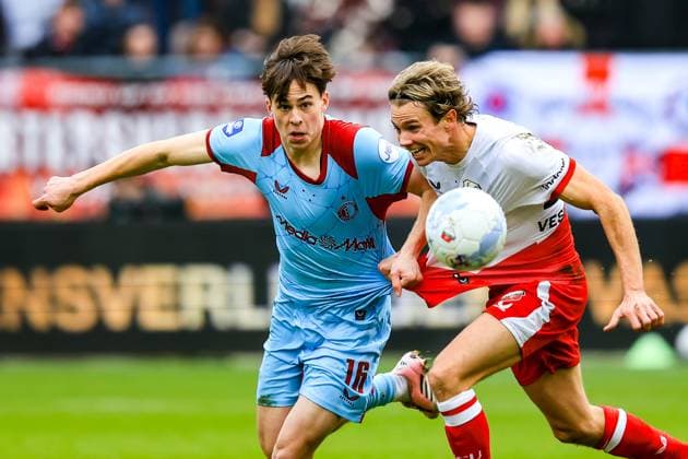 UTRECHT, 08-02-2026. Stadion Galgenwaard , season 2025 2026 , Dutch Eredivisie Football , match between FC Utrecht and Feyenoord , picture shows, Leo Sauer and Niklas Vesterlund Utrecht - Feyenoord  x201399130x Copyright:
