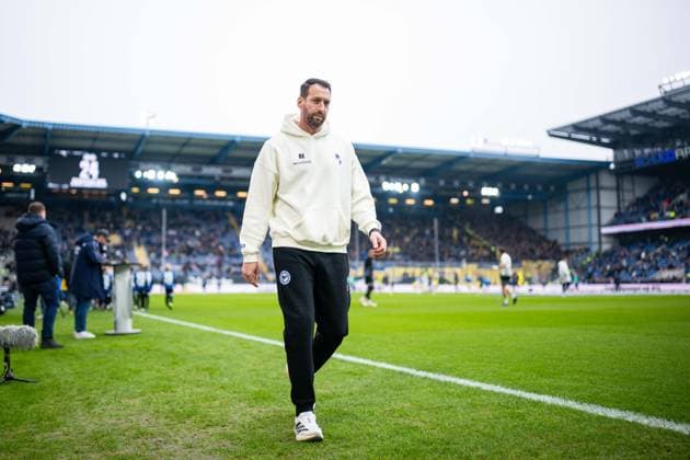 08 02 2026 Soccer, 2025 2026, 2 Bundesliga, 21 Matchday, DSC Arminia Bielefeld Eintracht Braunschweig Mitch Kniat Coach Bielefeld DFL REGULATIONS PROHIBIT ANY USE OF PHOTOGRAPHS AS IMAGE SEQUENCES AND OR QUASI VIDEO