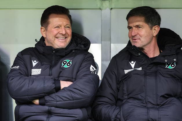 2 Bundesliga Hannover 96 Holstein Kiel on 08 02 2026 at the Heinz von Heiden Arena in Hannover Coach Christian Titz Hannover and Sports Director Ralf Becker Hannover laugh MH