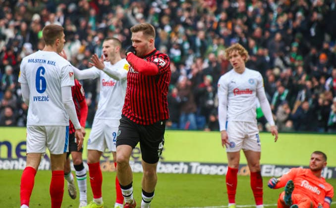 Germany Soccer 2 Bundesliga 2025 26, 21 Matchday Hannover 96 vs Holstein Kiel Heinz von Heiden Arena Stadion Hannover Goal celebration Benjamin Källman Benjamin Kallman Hannover 96, 9 Hannover Copyright: xAymanxAlahmedx