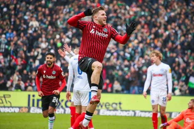 Germany Soccer 2 Bundesliga 2025 26, 21 Matchday Hannover 96 vs Holstein Kiel Heinz von Heiden Arena Stadion Hannover Goal celebration Benjamin Källman Benjamin Kallman Hannover 96, 9 Hannover Copyright: xAymanxAlahmedx