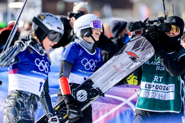 OLYMPICS - Winter Olympic Games, Olympische Spiele, Olympia, OS Milano Cortina 2026 LIVIGNO,ITALY,08.FEB.26 - OLYMPICS, SNOWBOARD - Winter Olympic Games Milano Cortina 2026, Parallel Giant Slalom, final, women, men. Image shows Ester Ledecka (CZE) and Sabine Payer (AUT).  GEPAxpictures xWolfgangxGrebien
