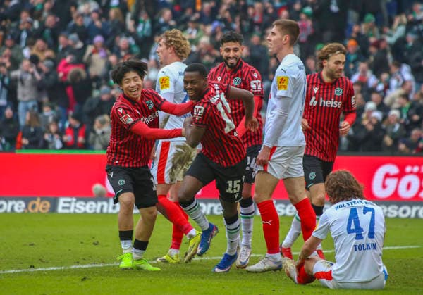 Germany Soccer 2 Bundesliga 2025 26, 21 Matchday Hannover 96 vs Holstein Kiel Heinz von Heiden Arena Stadion Hannover Goal celebration NoÃ l AsÃ ko Noel Aseko Hannover 96, 15 Elias Saad Hannover 96, 24 Daisuke Yokota Hannover 96, 18 Hannover Copyright: xAymanxAlahmedx