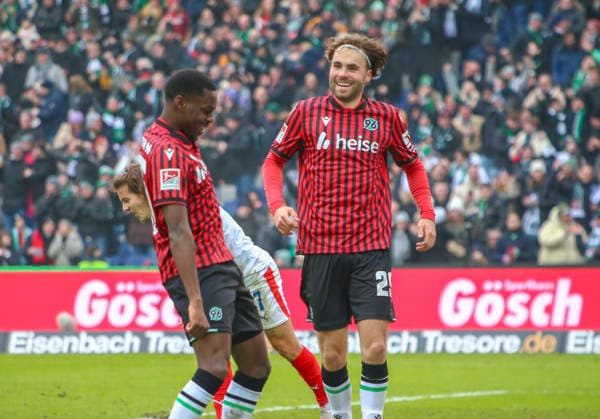 Germany Soccer 2 Bundesliga 2025 26, 21 Matchday Hannover 96 vs Holstein Kiel Heinz von Heiden Arena Stadion Hannover Goal celebration Noël Así ko Noel Aseko Hannover 96, 15 Kolja Oudenne Hannover 96, 29 Hannover Copyright: xAymanxAlahmedx