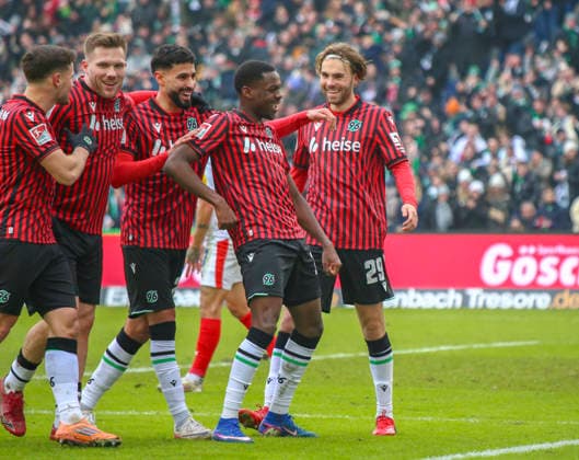 Germany Soccer 2 Bundesliga 2025 26, 21 Matchday Hannover 96 vs Holstein Kiel Heinz von Heiden Arena Stadion Hannover Goal celebration NoÃ l AsÃ ko Noel Aseko Hannover 96, 15 Elias Saad Hannover 96, 24 Daisuke Yokota Hannover 96, 18 Benjamin Källman Benjamin Kallman Hannover 96, 9 Enzo Leopold Hannover 96, 8 Kolja Oudenne Hannover 96, 29 Hannover Copyright: xAymanxAlahmedx
