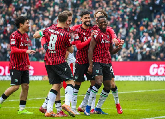 Germany Soccer 2 Bundesliga 2025 26, 21 Matchday Hannover 96 vs Holstein Kiel Heinz von Heiden Arena Stadion Hannover Goal celebration NoÃ l AsÃ ko Noel Aseko Hannover 96, 15 Elias Saad Hannover 96, 24 Daisuke Yokota Hannover 96, 18 Benjamin Källman Benjamin Kallman Hannover 96, 9 Enzo Leopold Hannover 96, 8 Kolja Oudenne Hannover 96, 29 Hannover Copyright: xAymanxAlahmedx