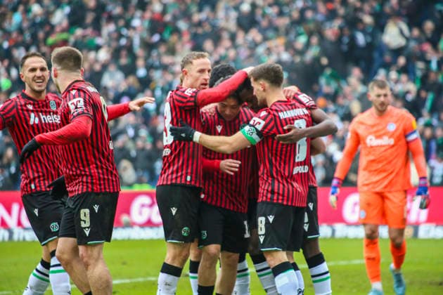 Germany Soccer 2 Bundesliga 2025 26, 21 Matchday Hannover 96 vs Holstein Kiel Heinz von Heiden Arena Stadion Hannover Goal celebration NoÃ l AsÃ ko Noel Aseko Hannover 96, 15 Elias Saad Hannover 96, 24 Daisuke Yokota Hannover 96, 18 Benjamin Källman Benjamin Kallman Hannover 96, 9 Enzo Leopold Hannover 96, 8 Kolja Oudenne Hannover 96, 29 Hannover Copyright: xAymanxAlahmedx