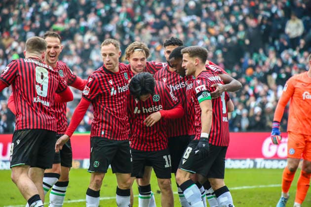 Germany Soccer 2 Bundesliga 2025 26, 21 Matchday Hannover 96 vs Holstein Kiel Heinz von Heiden Arena Stadion Hannover Goal celebration NoÃ l AsÃ ko Noel Aseko Hannover 96, 15 Elias Saad Hannover 96, 24 Daisuke Yokota Hannover 96, 18 Benjamin Källman Benjamin Kallman Hannover 96, 9 Enzo Leopold Hannover 96, 8 Kolja Oudenne Hannover 96, 29 Maurice Neubauer Hannover 96, 33 Virgil GhiÅ£Äƒ Virgil Ghita Hannover 96, 5 Hannover Copyright: xAymanxAlahmedx