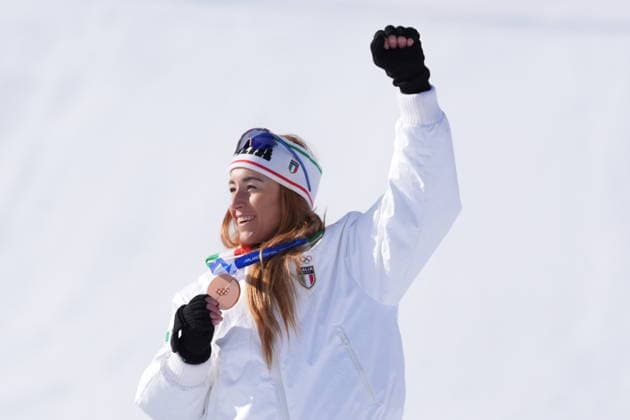 Sofia Goggia bronze medal at the finish line of a women s downhill alpine skiing race at the 2026 Winter Olympics in Cortina, Italy, on Saturday, February 8, 2026.  Copyright: xDavidexSpada LaPressex